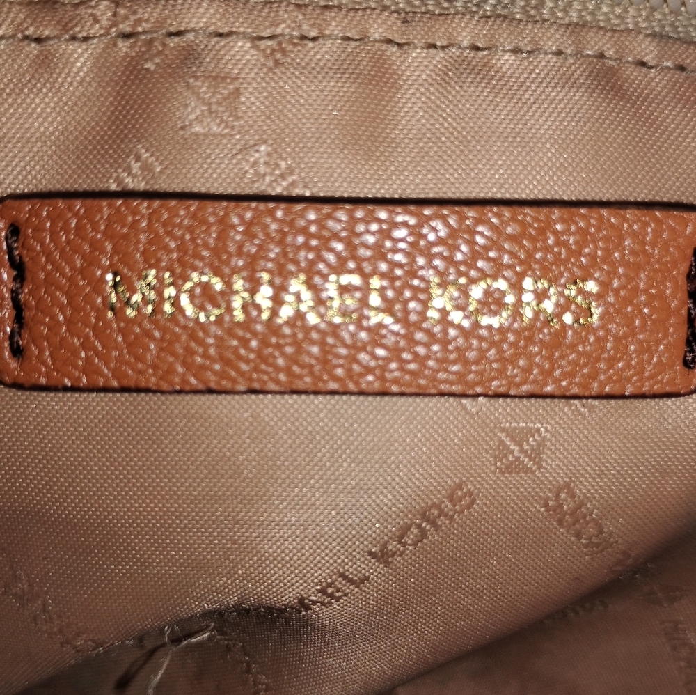 Michael Kors Charlotte Large Logo and Leather Top-Zip Tote Bag - Picture 3 of 10